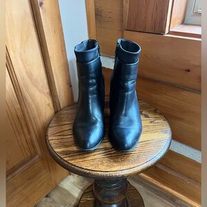 Clarks Black Boots Size 8.5
